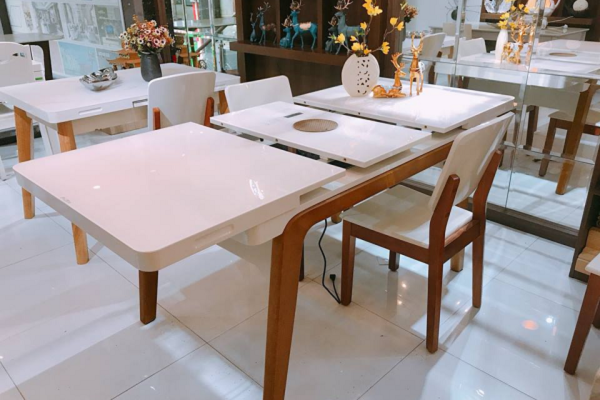 Bàn ăn kéo mở rộng và gấp gọn linh hoạt
